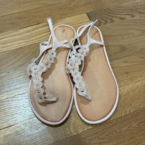 NEW Chinese Laundry Sandals